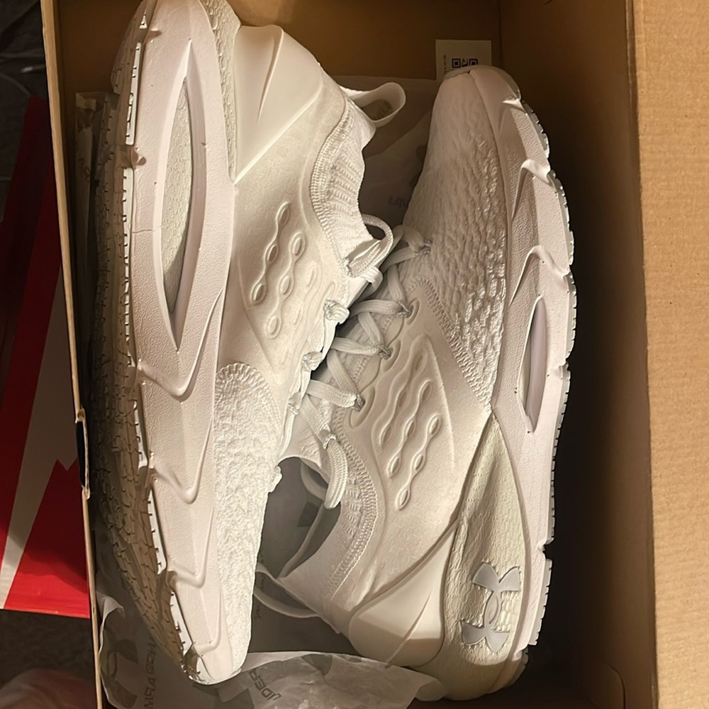 Under Armour HOVR Phantom 2